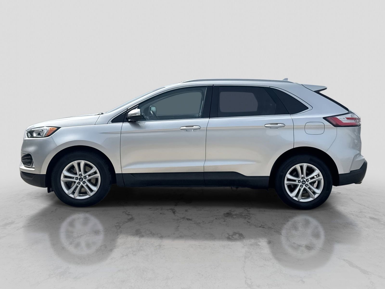 Used 2019 Ford Edge SEL AWD/4WD image 3