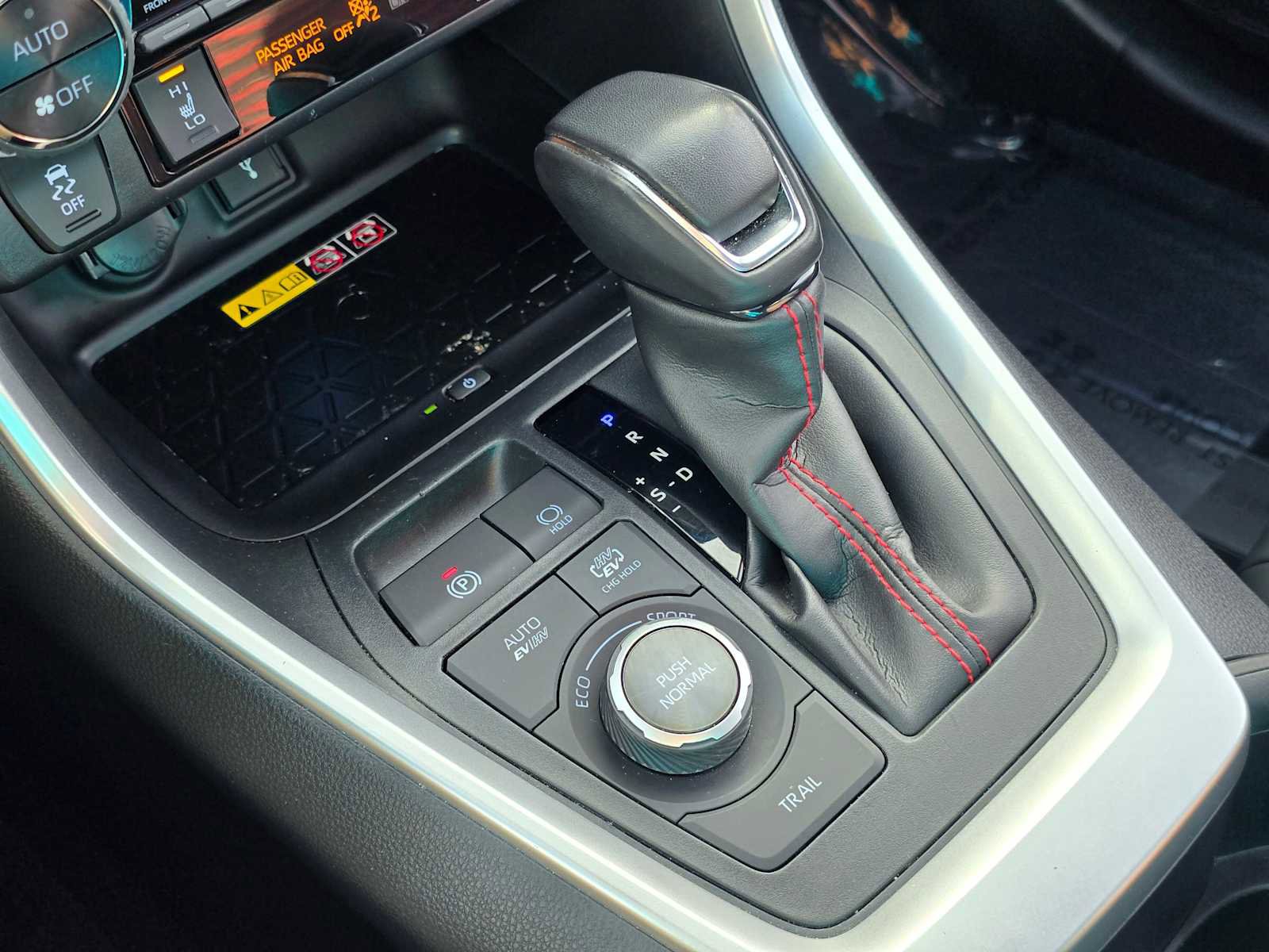 Used 2022 Toyota RAV4 XSE image 34