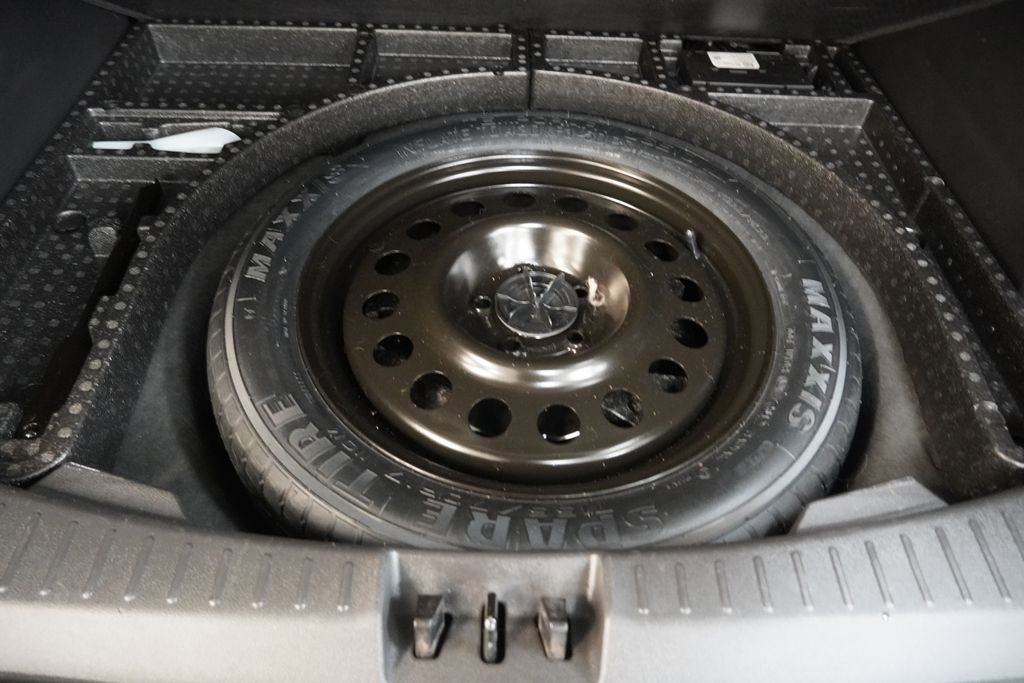 Used 2018 Ford Escape SEL image 12