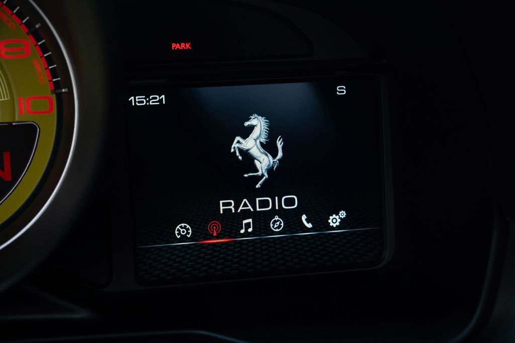 Used 2022 Ferrari F8 Tributo image 44