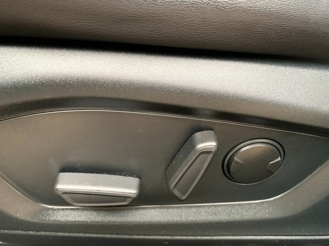 Used 2023 Ford Explorer XLT w/ Equipment Group 202A image 20