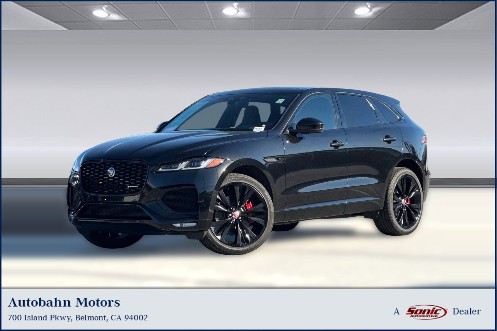 Used 2023 Jaguar F-PACE R-Dynamic S image 1
