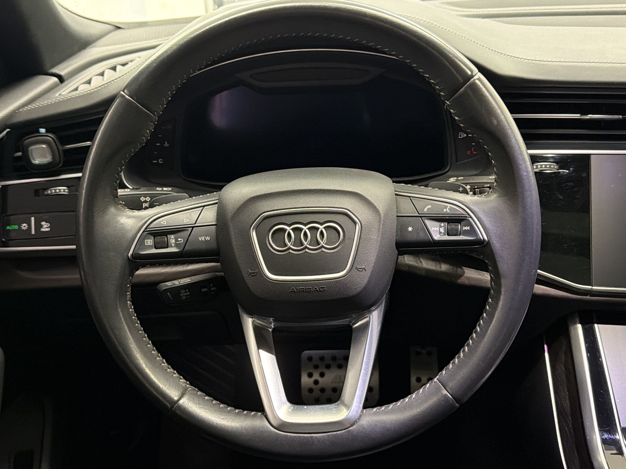 Used 2020 Audi Q8 Prestige w/ Prestige Package AWD/4WD image 11