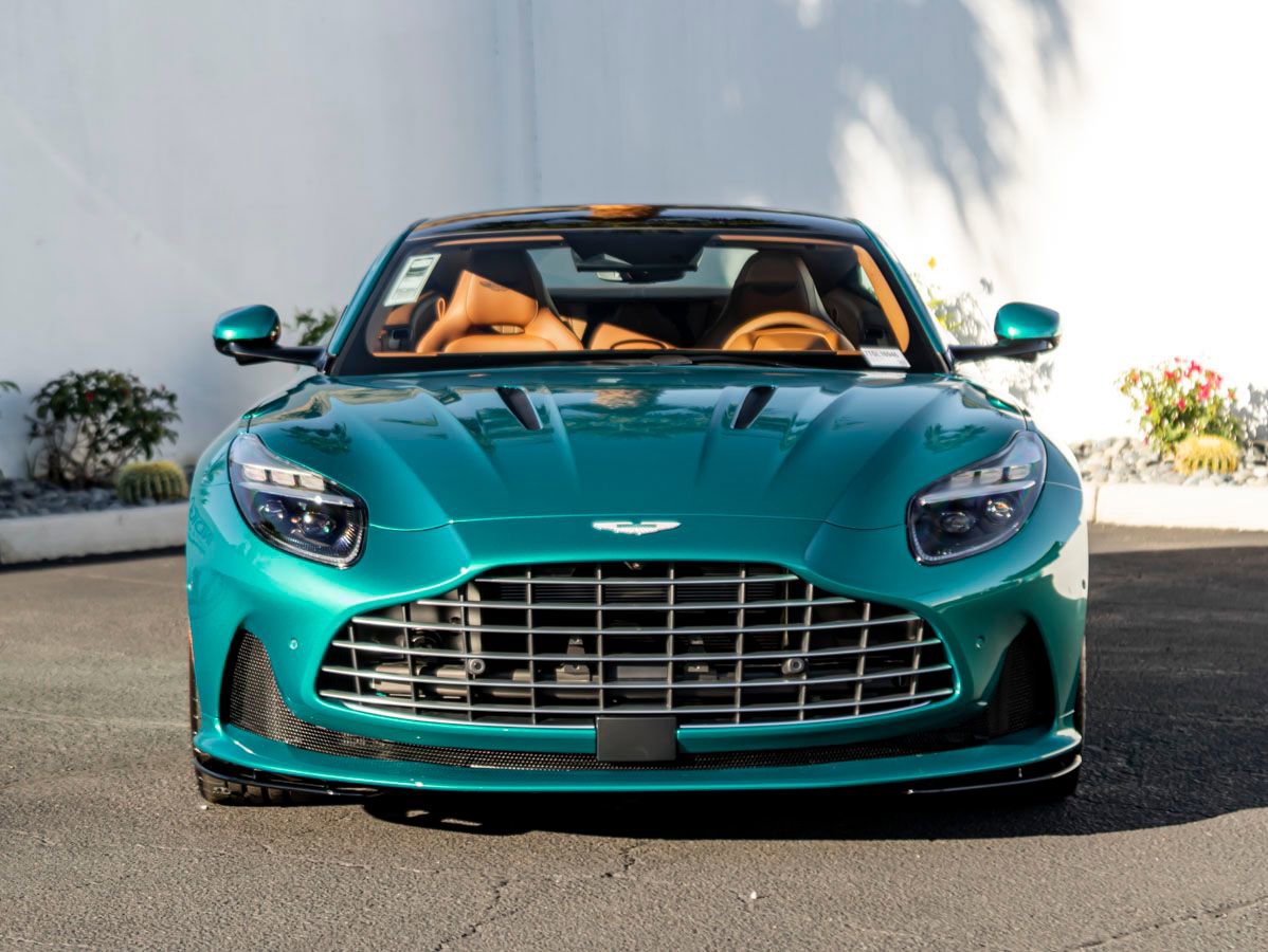 Used 2026 Aston Martin DB12 Coupe RWD image 6