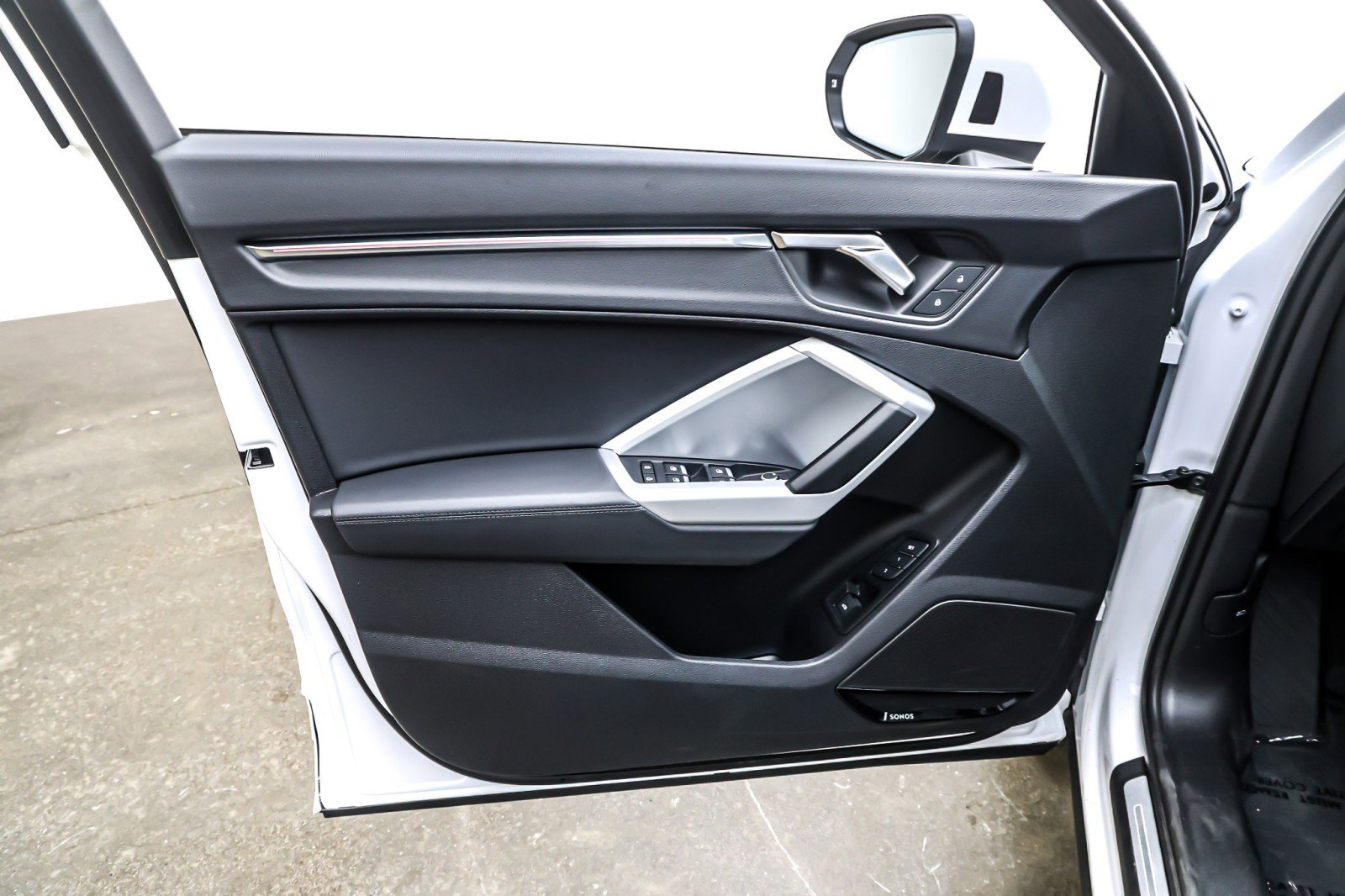 Used 2025 Audi Q3 2.0T Premium Plus w/ Premium Plus Package image 22