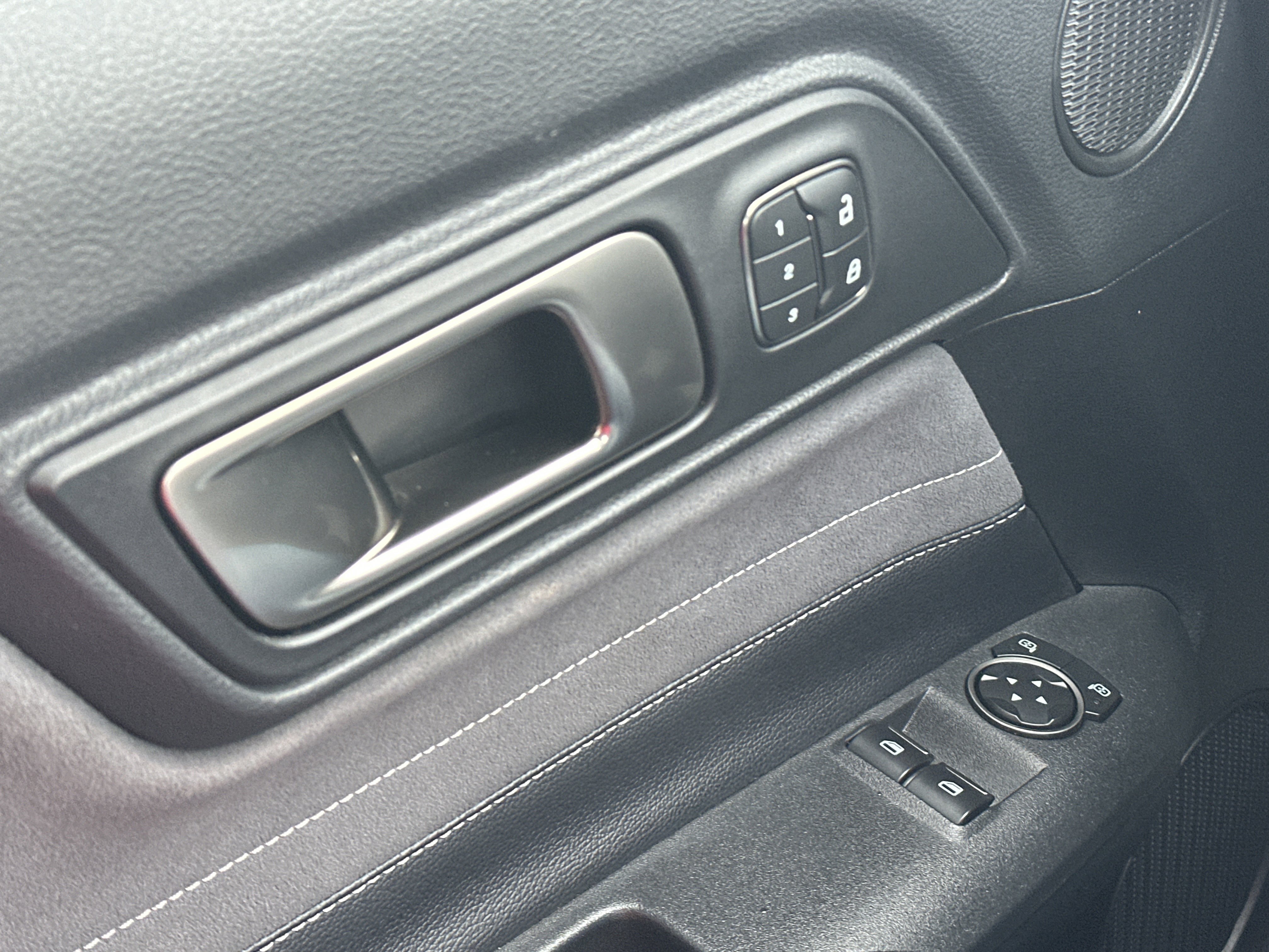 Used 2020 Ford Mustang Shelby GT350 w/ Technology Package image 27