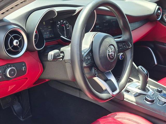 Used 2021 Alfa Romeo Giulia Sprint w/ Active Assist 1 Package RWD image 9