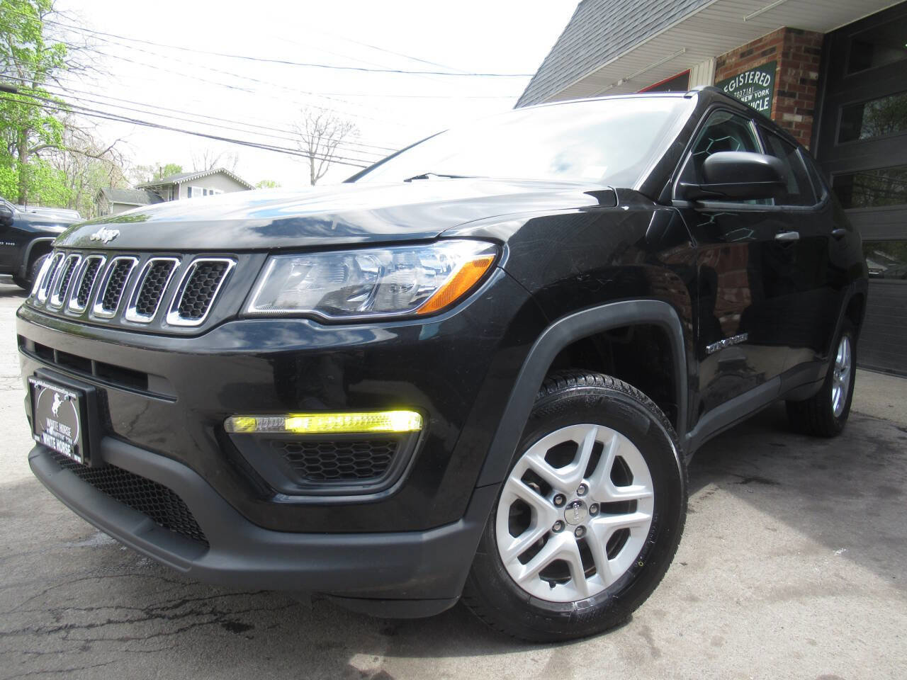 Used 2017 Jeep Compass Sport w/ Cold Weather Group AWD/4WD image 27