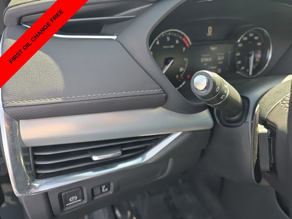 Used 2022 Cadillac XT4 Premium Luxury w/ Enhanced Visibility Package image 17