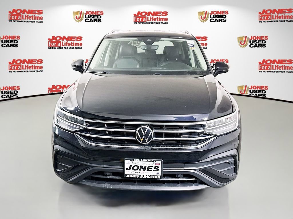Used 2023 Volkswagen Tiguan SE FWD image 11