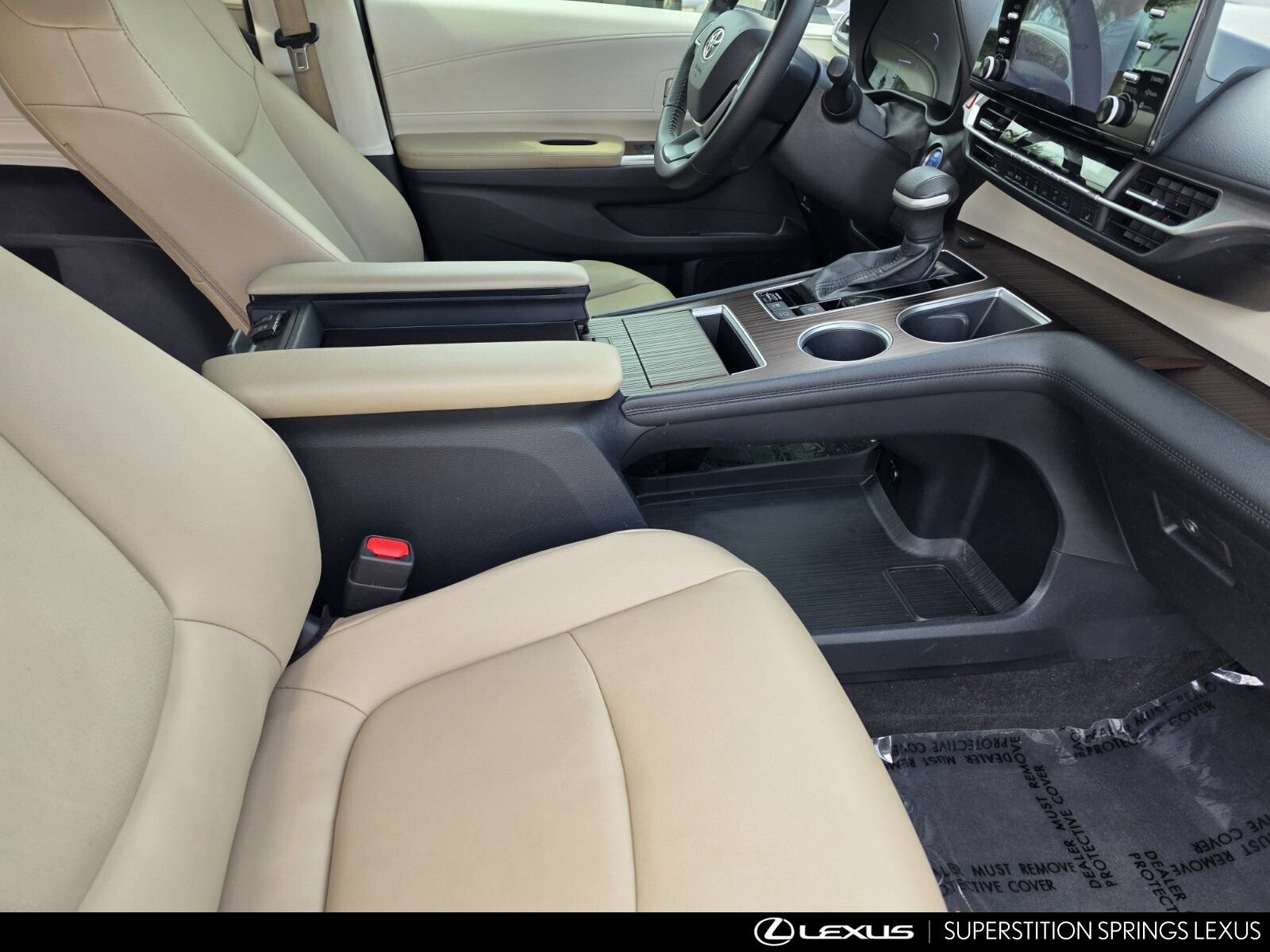 Used 2022 Toyota Sienna XLE FWD image 31
