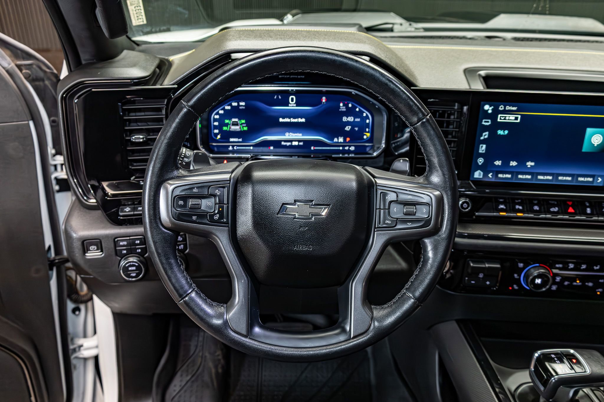 Used 2022 Chevrolet Silverado 1500 ZR2 w/ Technology Package image 17