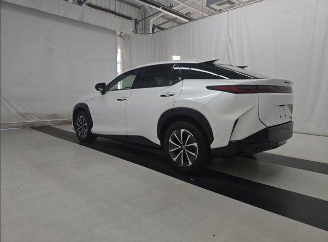 Used 2024 Lexus RZ 450e Premium w/ Technology Package AWD/4WD image 4