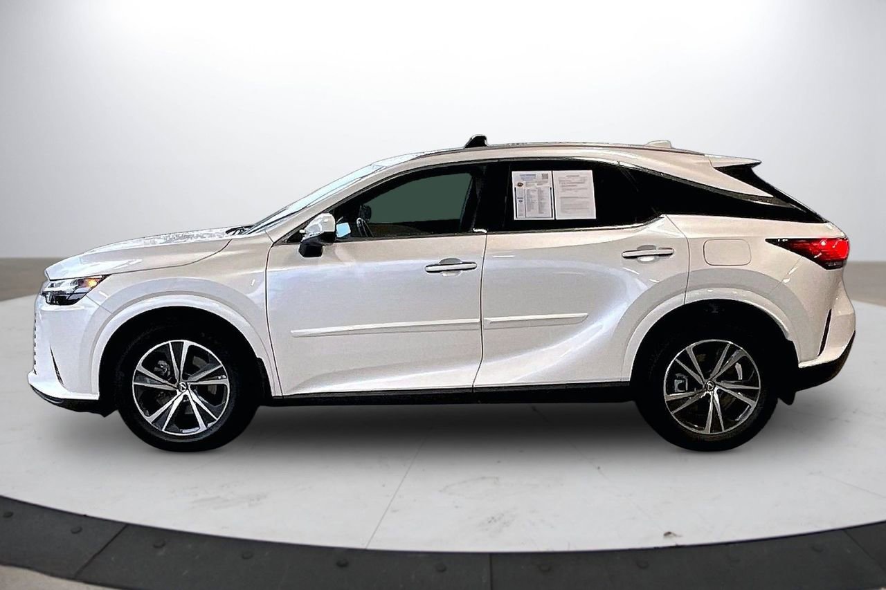 Used 2023 Lexus RX 350 Premium w/ Accessory Package image 6