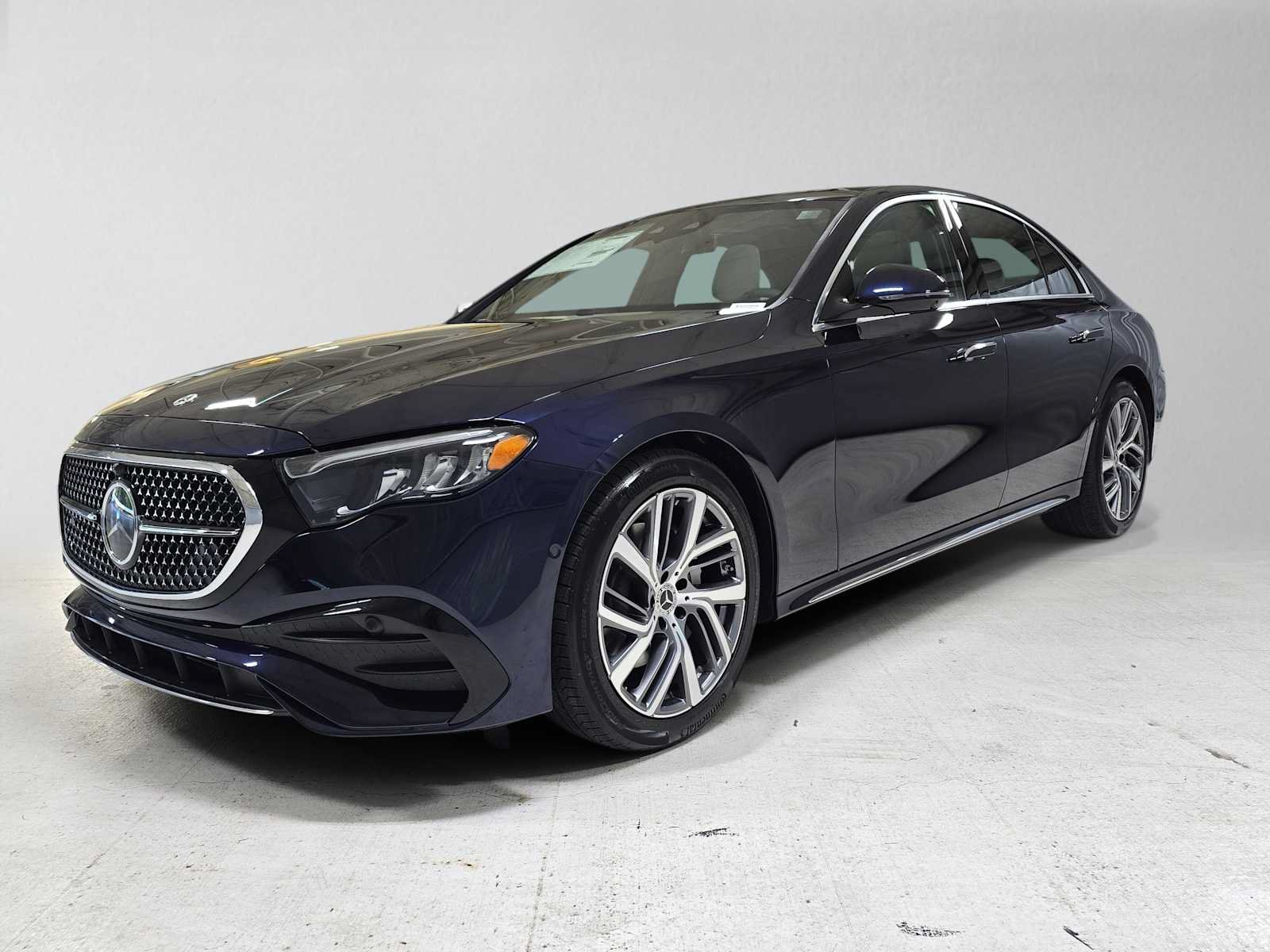 New 2027 Mercedes-Benz E 350 4MATIC Sedan image 7
