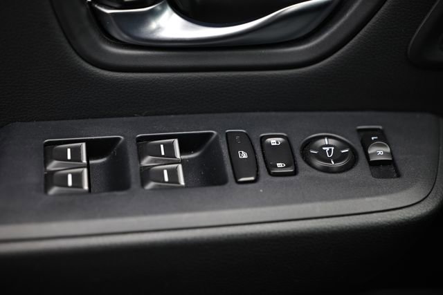 Certified 2025 Honda Pilot Touring image 18