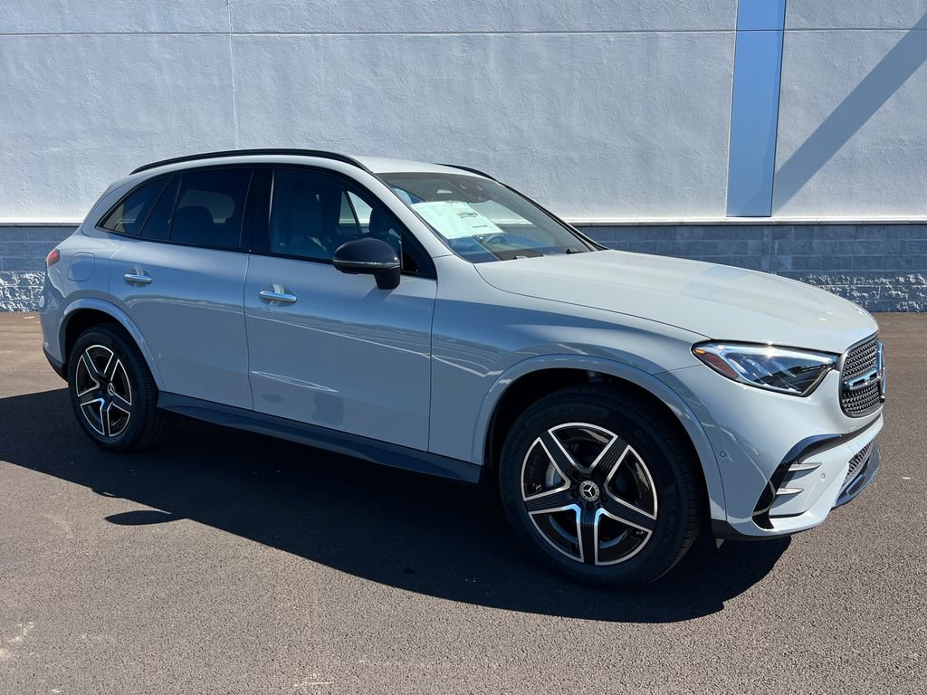 New 2026 Mercedes-Benz GLC 300 4MATIC image 2