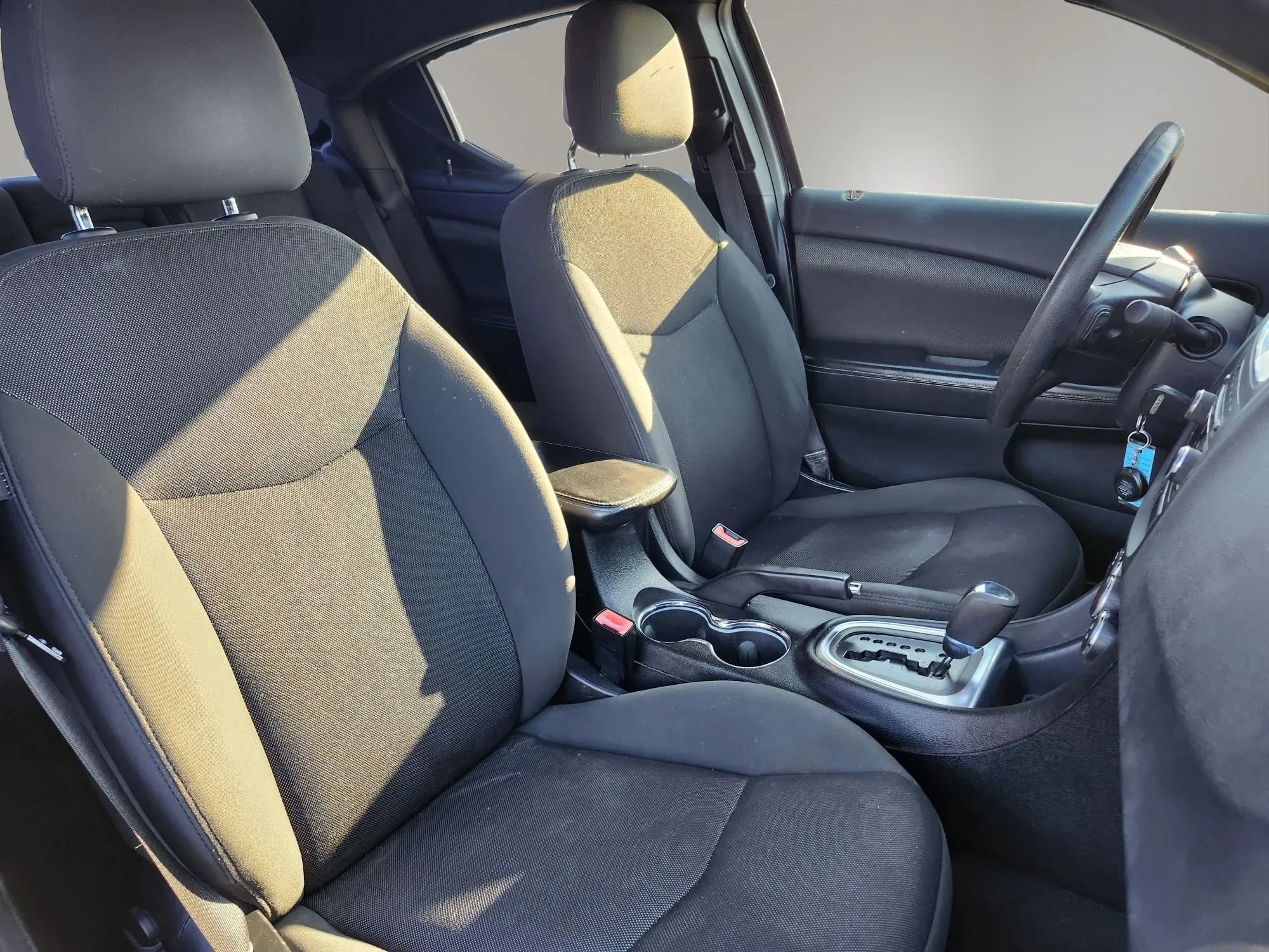 Used 2012 Dodge Avenger SE FWD image 18