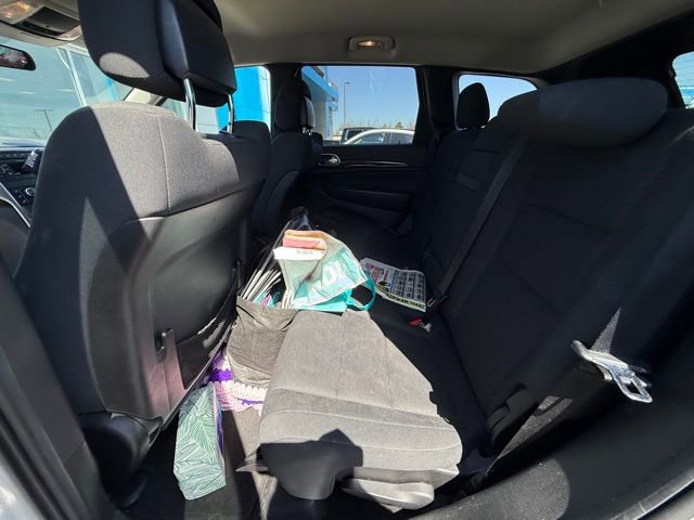 Used 2011 Jeep Grand Cherokee Laredo AWD/4WD image 6