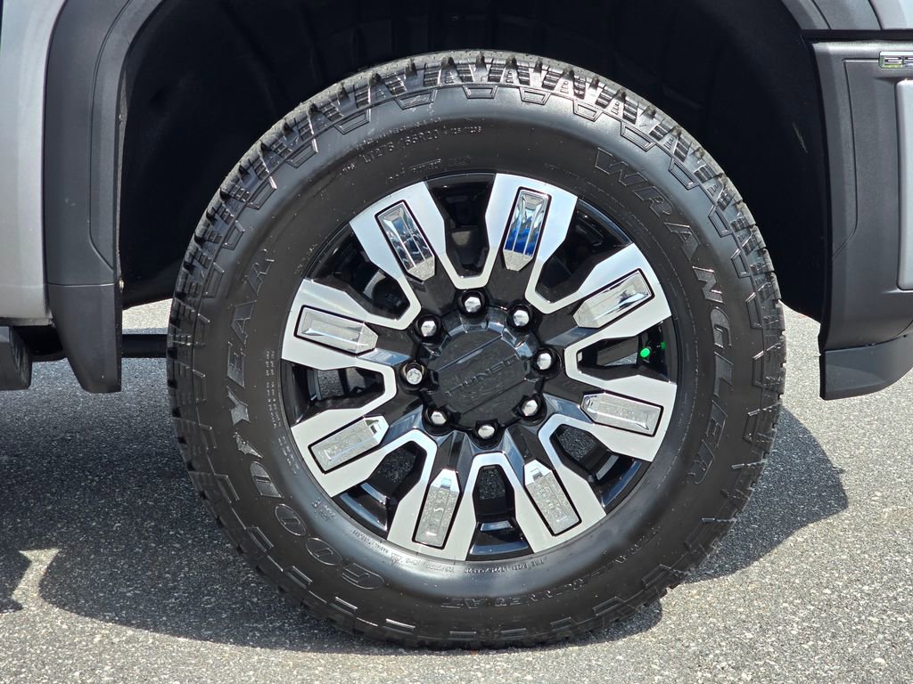 New 2025 GMC Sierra 2500 Denali w/ Max Trailering Package image 15