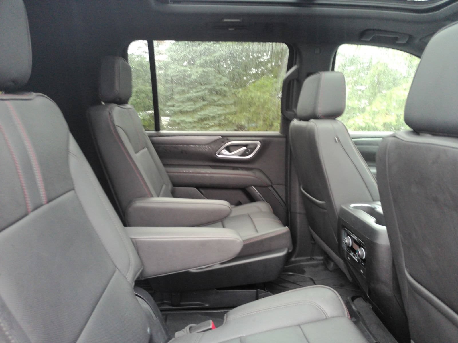 Used 2024 Chevrolet Suburban RST w/ Luxury Package AWD/4WD image 20