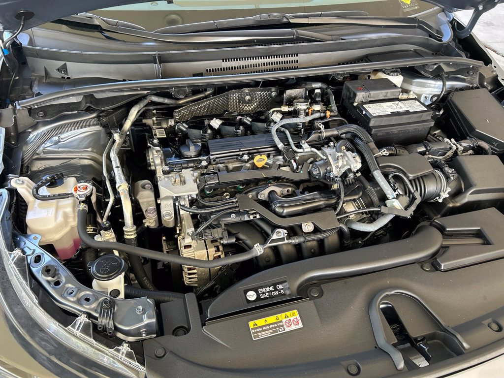 Used 2025 Toyota Corolla LE FWD image 12