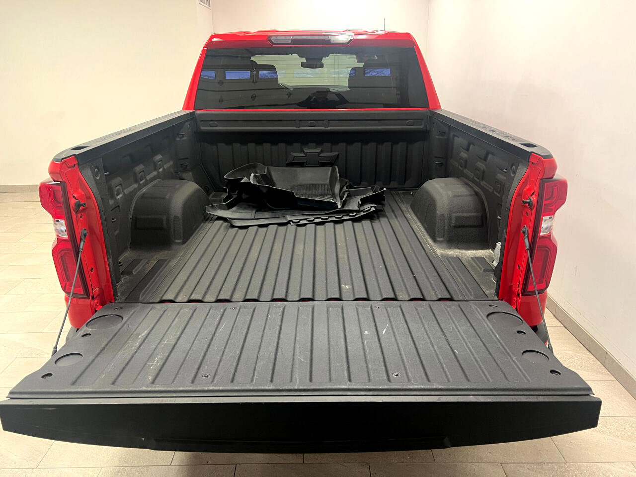 Used 2022 Chevrolet Silverado 1500 RST image 13