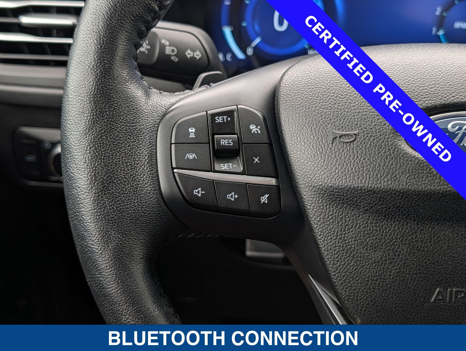 Certified 2020 Ford Escape Titanium AWD/4WD image 27