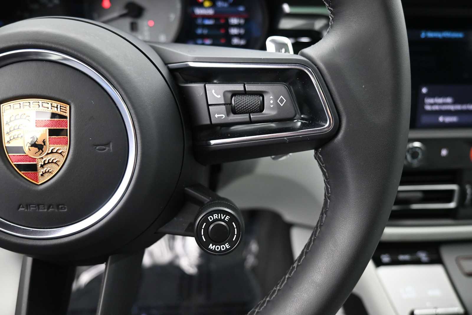 New 2026 Porsche Macan S AWD/4WD image 11