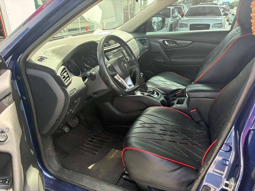 Used 2018 Nissan Rogue S w/ S Value Package FWD image 9