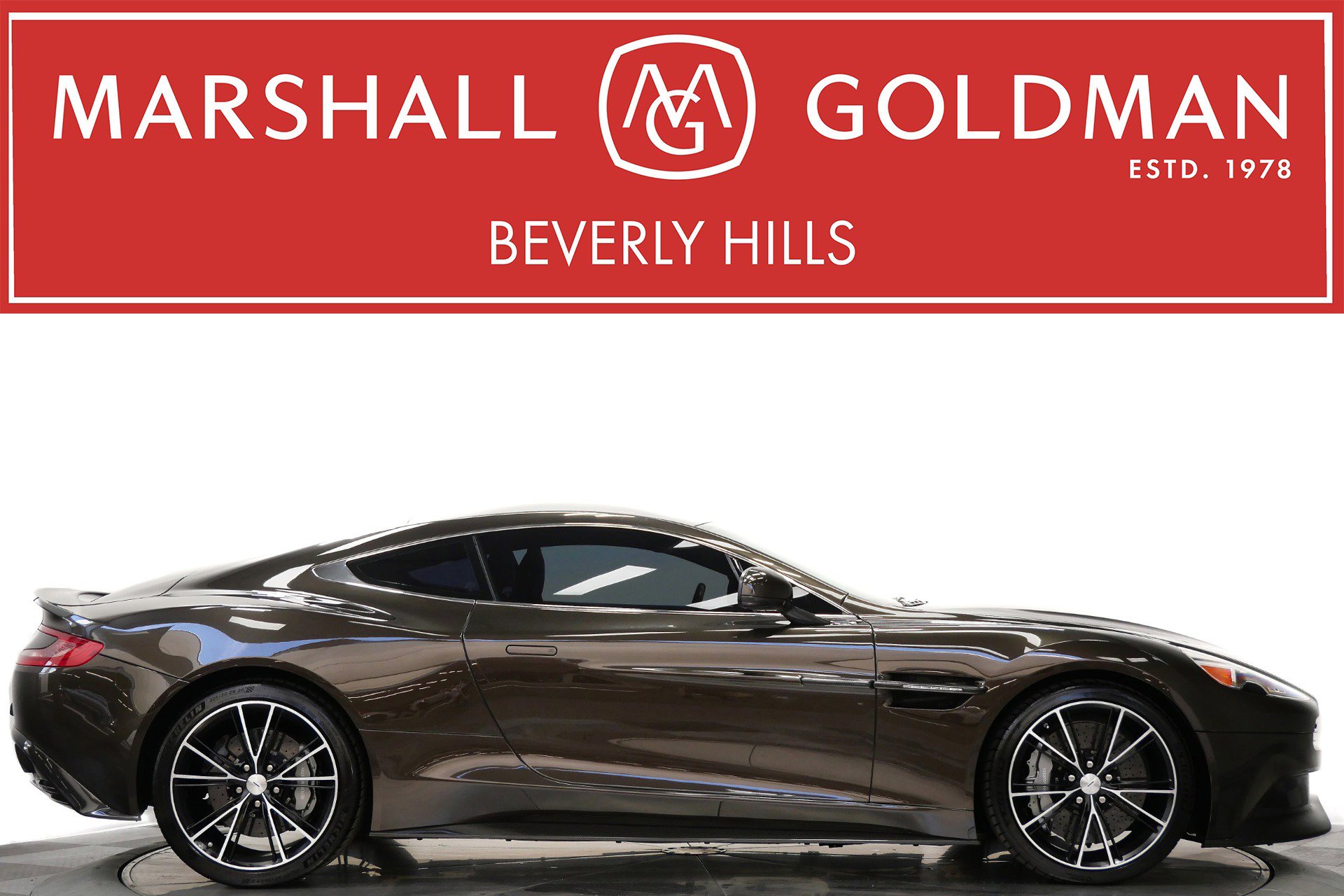 Used 2014 Aston Martin Vanquish Coupe video 1