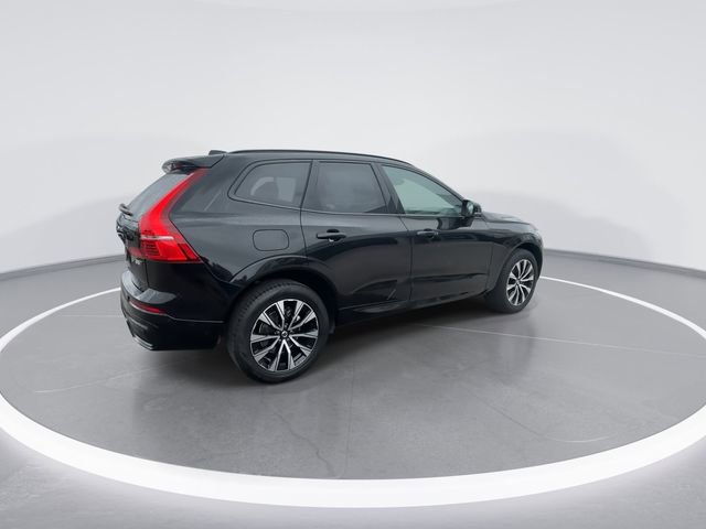 Used 2025 Volvo XC60 B5 Plus AWD/4WD image 8