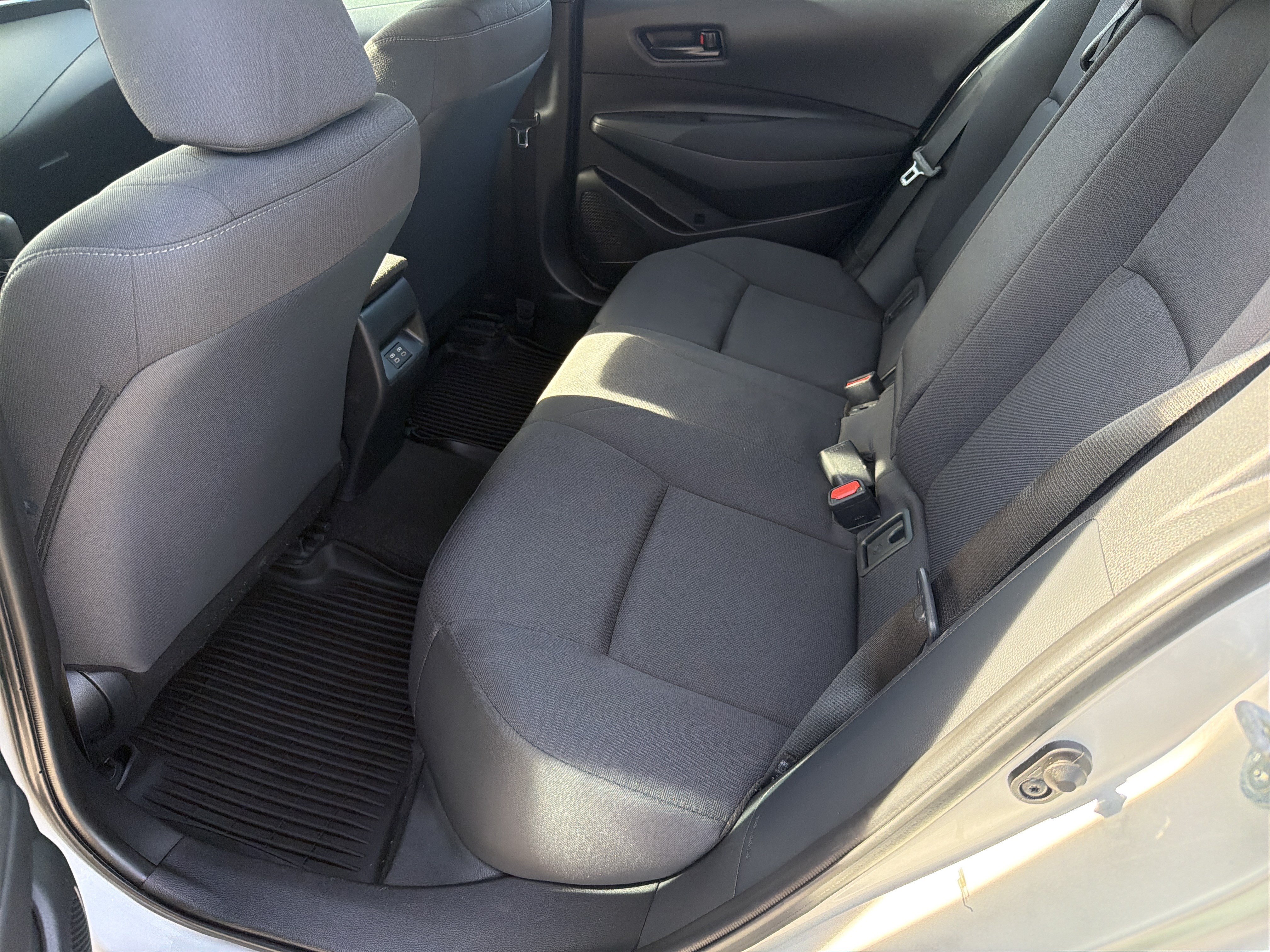 Certified 2024 Toyota Corolla LE FWD image 30