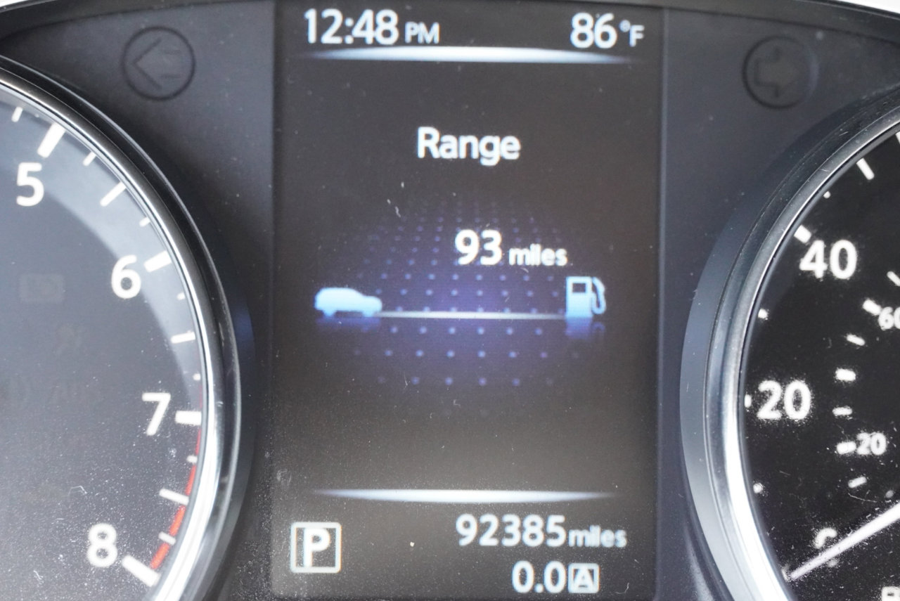 Used 2015 Nissan Rogue SV image 21