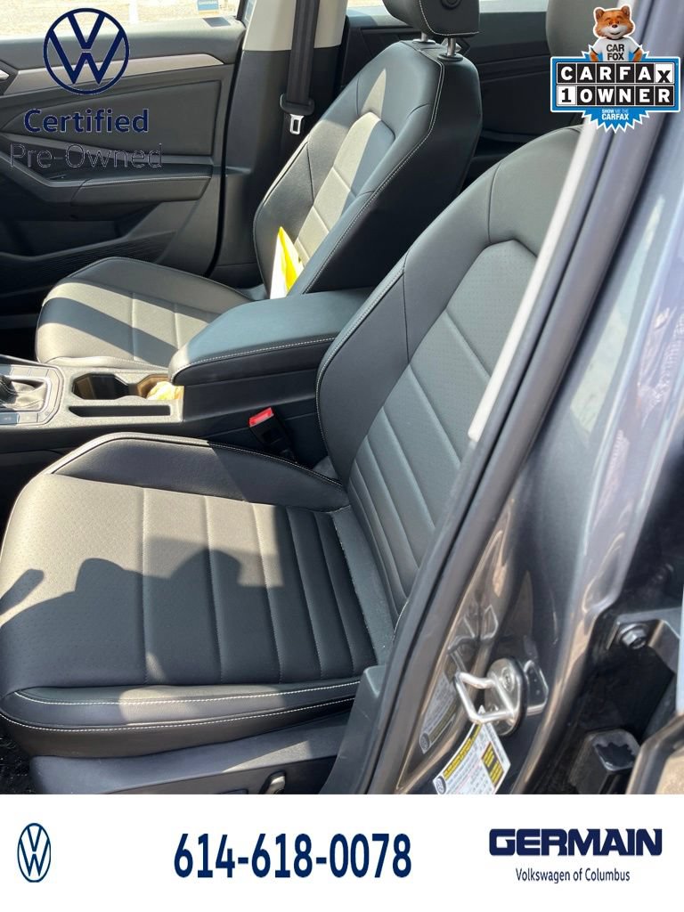 Used 2023 Volkswagen Jetta SE w/ Panoramic Sunroof Package FWD image 19