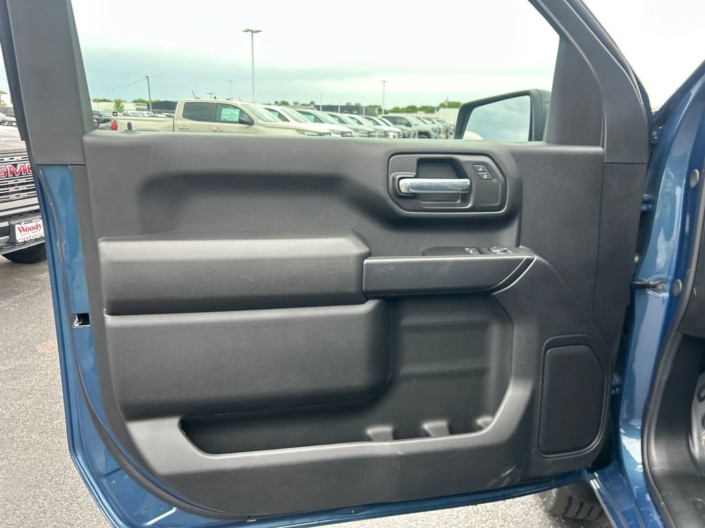 New 2026 GMC Sierra 2500 Pro w/ Convenience Package AWD/4WD image 16