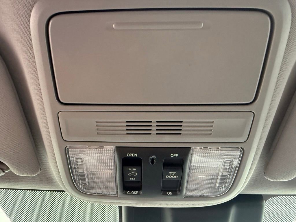 Used 2020 Honda Odyssey EX-L image 21