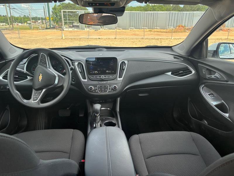 Used 2023 Chevrolet Malibu LT FWD image 6