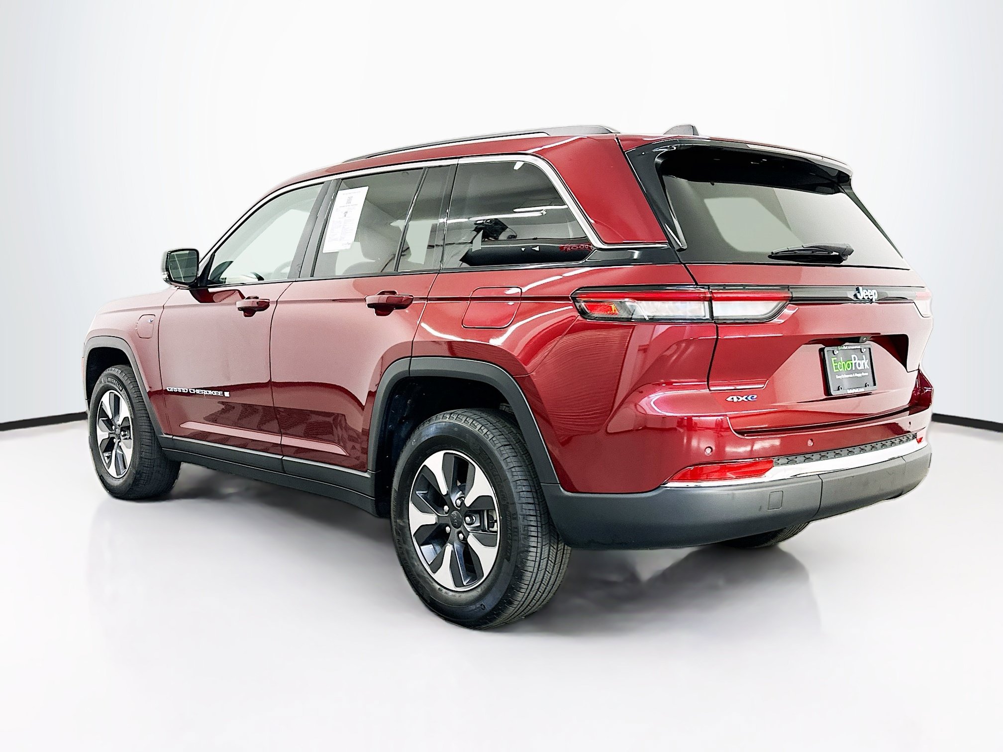 Used 2022 Jeep Grand Cherokee Limited 4xe AWD/4WD image 5