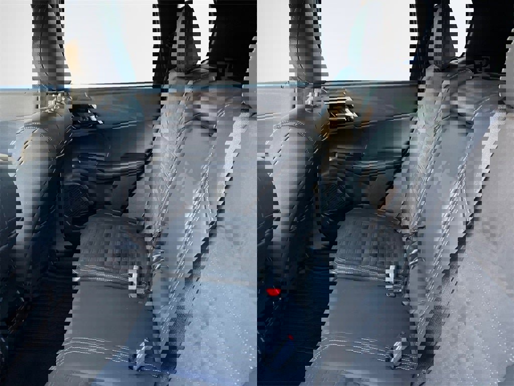 Used 2023 Mitsubishi Outlander SE image 14