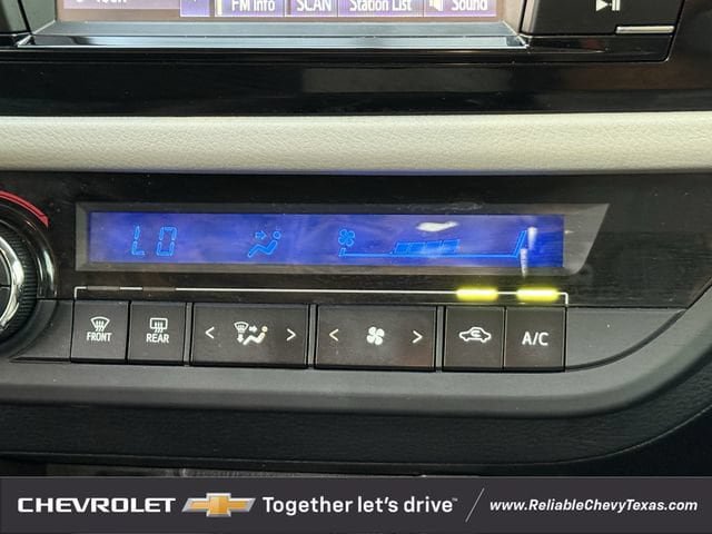 Used 2014 Toyota Corolla LE FWD image 21
