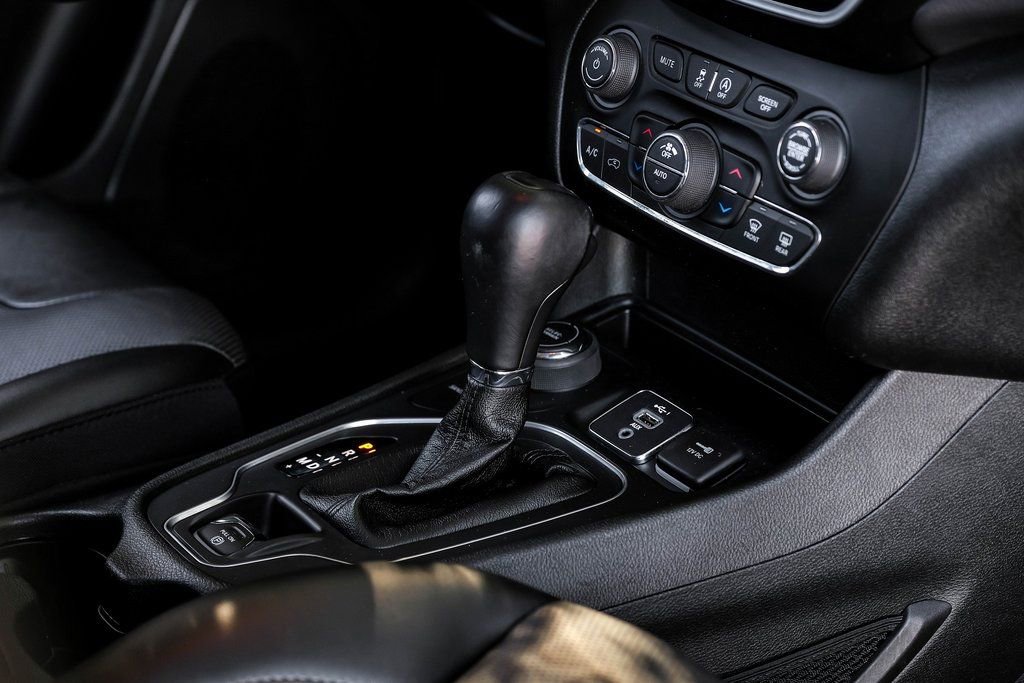 Used 2022 Jeep Cherokee Latitude Lux image 32