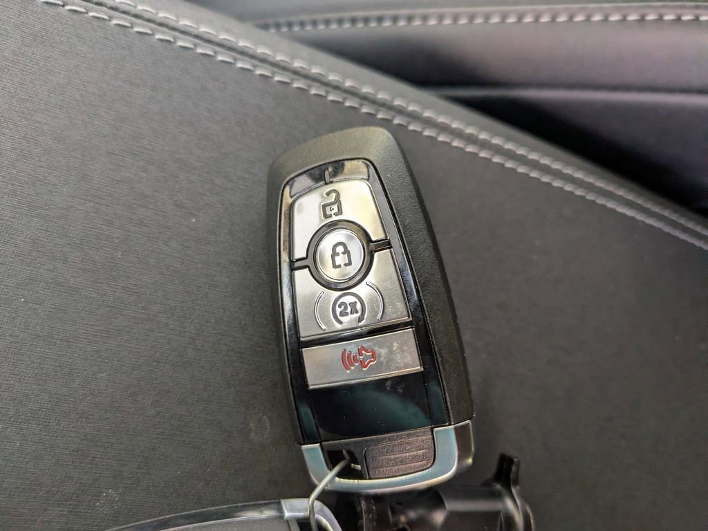 New 2025 Ford Bronco Badlands image 30