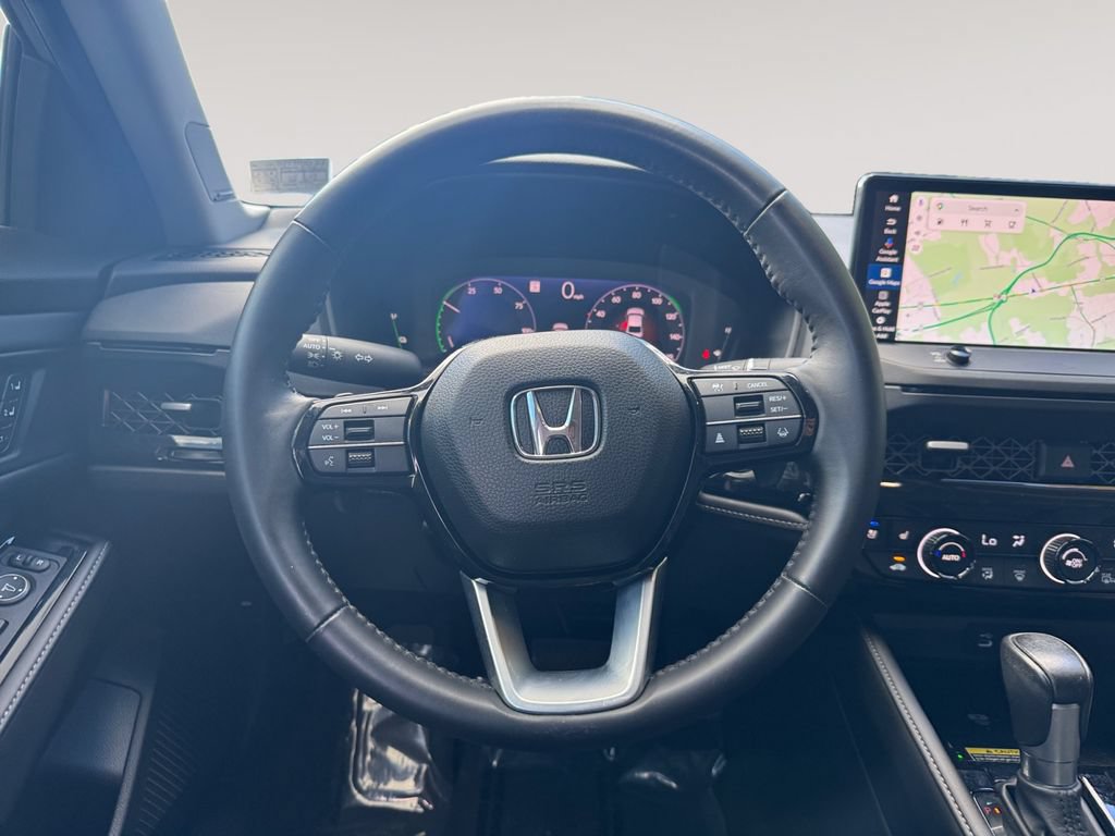 Used 2023 Honda Accord Touring image 12