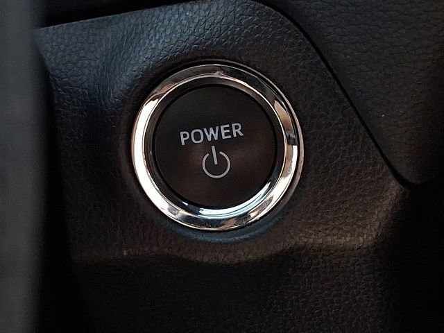 Used 2025 Toyota RAV4 XLE image 22