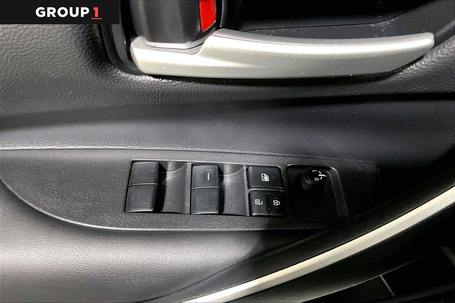 Certified 2022 Toyota Corolla SE image 35