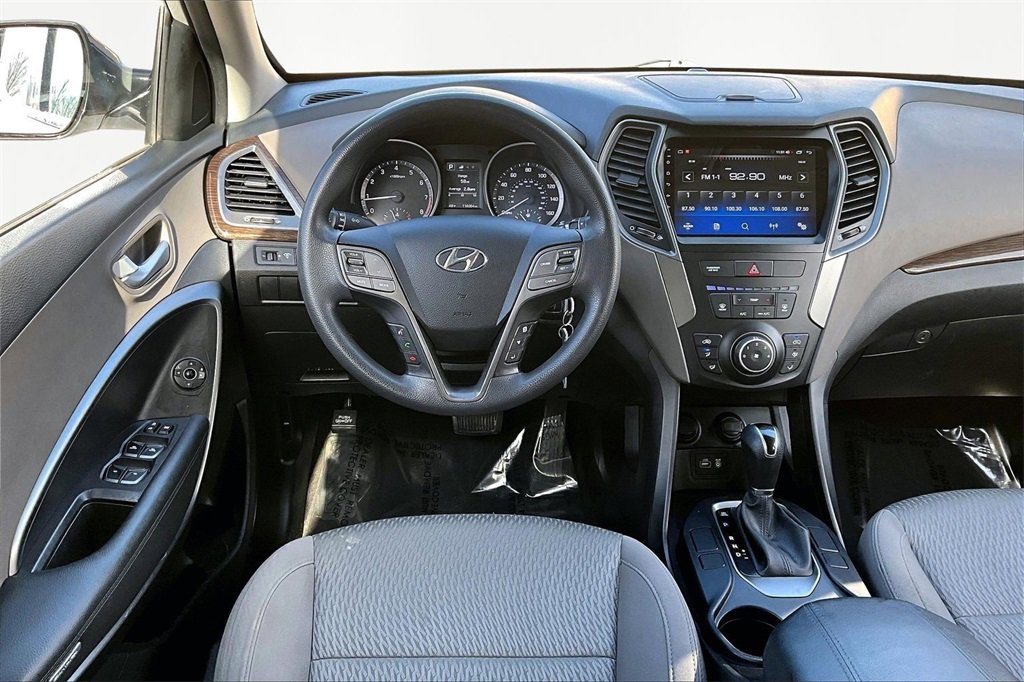 Used 2017 Hyundai Santa Fe Sport image 5