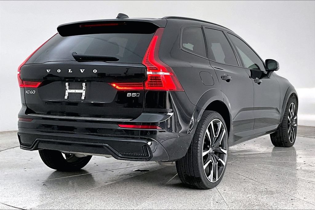 Certified 2024 Volvo XC60 B5 Ultimate w/ Protection Package Premier AWD/4WD image 2
