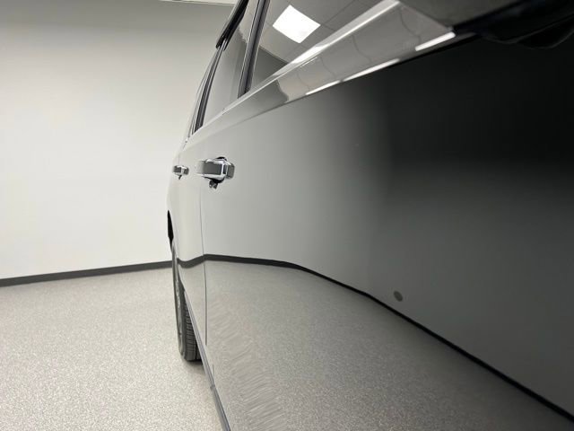 Used 2023 GMC Yukon XL Denali Ultimate image 12