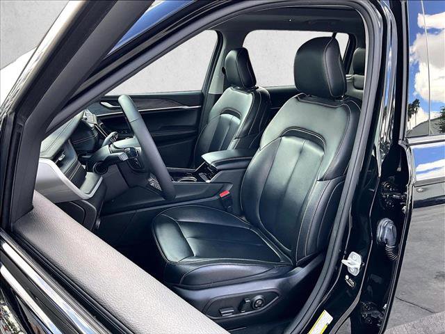 Used 2023 Jeep Grand Cherokee L Limited RWD image 27